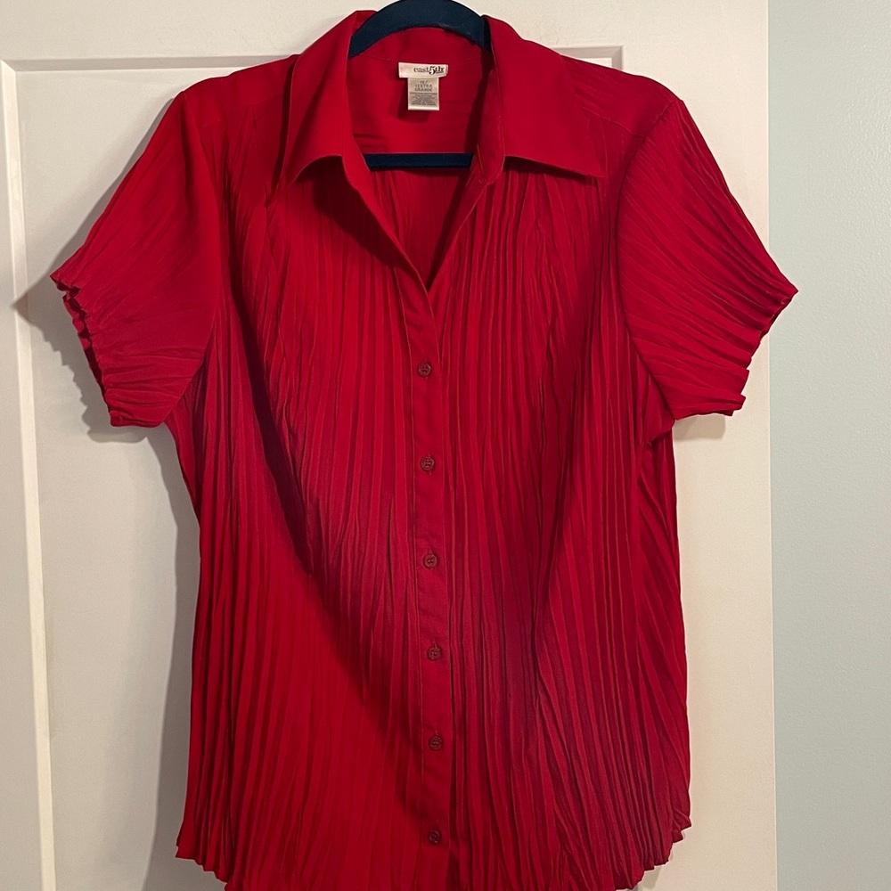 Lipstick Red Crinkle Pleat SS Button Front Blouse by east 5th Sz 1X Poly/Spandex